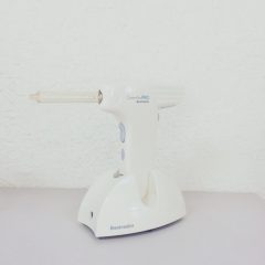 電動麻酔器 症例によって使いわけています。表面麻酔を使用し、痛みのない治療をこころがけています。